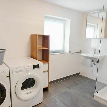 Gemuetliche Ferienhaus Fuer 8 Personen In Reit im Winkl