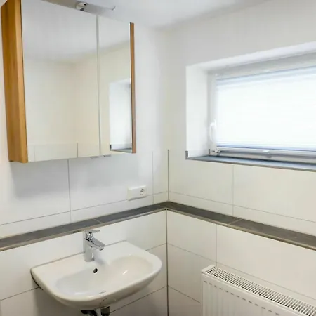 Gemuetliche Ferienhaus Fuer 8 Personen In Reit im Winkl